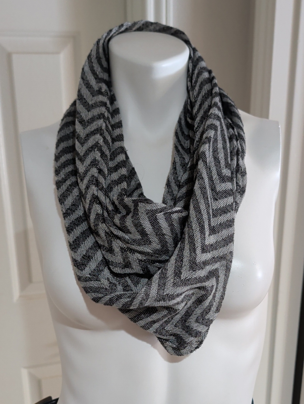 Women's Chevron Infinity Scarf - Gray